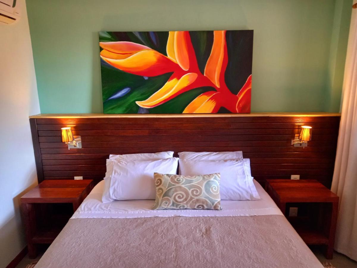 Queen Room Garden View